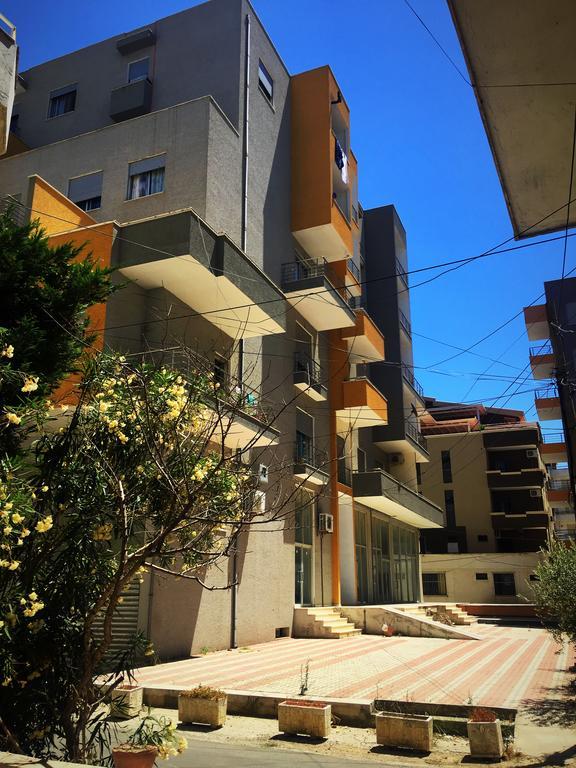 Alexander Rooms & Apartments ドゥラス エクステリア 写真