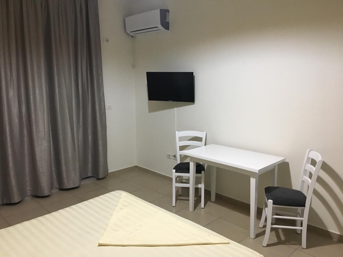 Alexander Rooms & Apartments ドゥラス エクステリア 写真