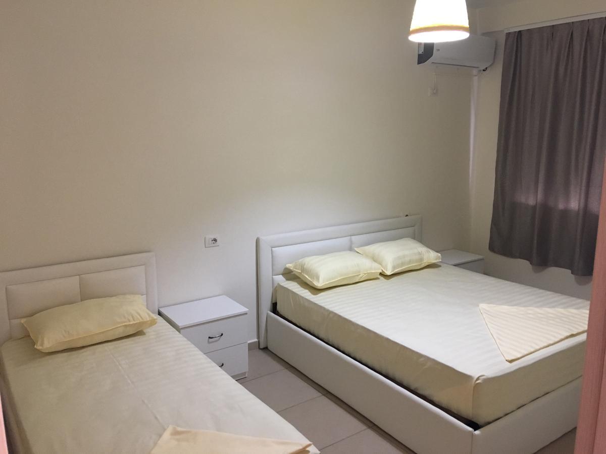 Alexander Rooms & Apartments ドゥラス エクステリア 写真